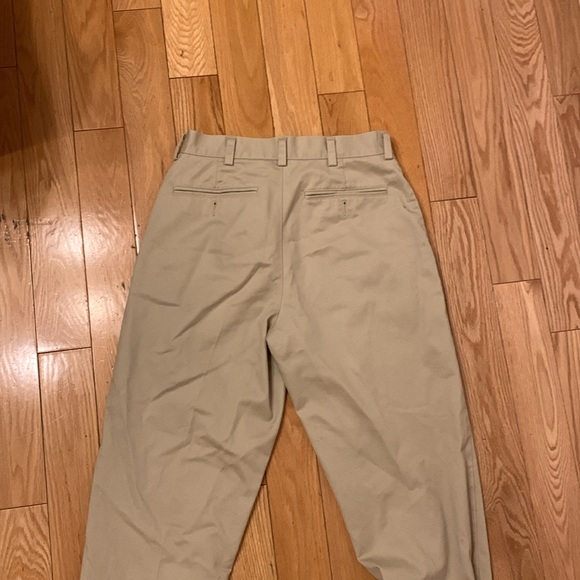 Classic fit Men’s trousers LL Bean size 30 in cream - Picture 4 of 5